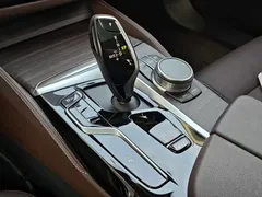 2021 BMW 5 Series 530Li Luxury Package, чёрный — фото 12