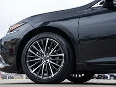 2021 Lexus ES 300h Premium, чёрный — фото 8