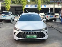 2025 BYD Qin PLUS DM-i PHEV Smart Driving 55km Leading, белый — фото 3