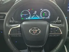 2022 Toyota Highlander 2.5L Hybrid 4WD Ultimate 7-seat, белый — фото 8