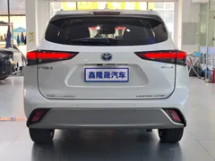 2022 Toyota Highlander 2.5L Hybrid 4WD Ultimate 7-seat, белый — фото 15