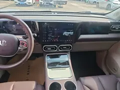 2023 Leapmotor C11 EV 500 Comfort — фото 13