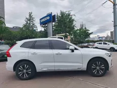 2024 Volvo XC60 4WD Luxury, белый — фото 14