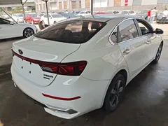 2020 Kia Cerato 1.5L CVT Sunroof, белый — фото 7