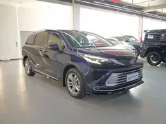 2021 Toyota Sienna 2.5L Hybrid Platinum, синий — фото 3