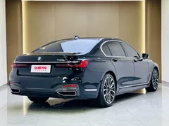 2021 BMW 7 Series 740Li Leading M Sport Package, чёрный — фото 3