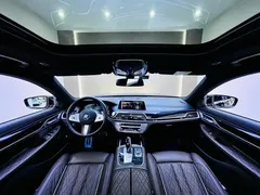 2021 BMW 7 Series 740Li Leading M Sport Package, чёрный — фото 12