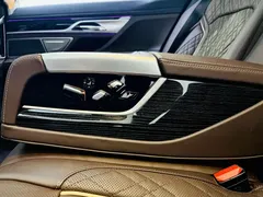 2021 BMW 7 Series 740Li Leading M Sport Package, чёрный — фото 19