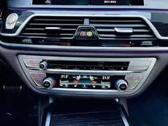 2021 BMW 7 Series 740Li Leading M Sport Package, чёрный — фото 21