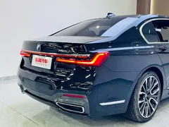 2021 BMW 7 Series 740Li Leading M Sport Package, чёрный — фото 24