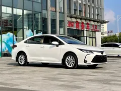 2021 Toyota Corolla 1.2T S-CVT Luxury, белый — фото 3