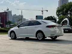2021 Toyota Corolla 1.2T S-CVT Luxury, белый — фото 5