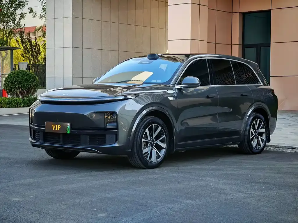 2023 Li Auto L8