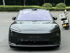 2024 Nio ET5T 75kWh Touring, чёрный — фото 2