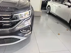 2023 Volkswagen Tayron 330TSI 2WD Luxury Plus Advanced — фото 3