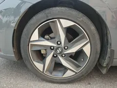 2022 Hyundai Elantra 1.5L CVT LUX Premium — фото 9