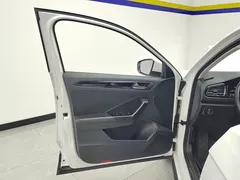2022 Volkswagen T-Roc 280TSI DSG 2WD Comfort Plus, белый — фото 7