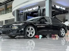 2022 Audi A7L 45 TFSI quattro S-line, чёрный — фото 1