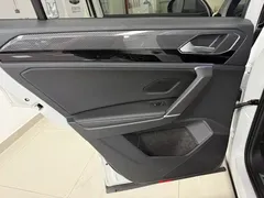 2022 Volkswagen Tayron 380TSI 4WD R-Line, белый — фото 20