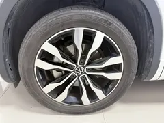 2022 Volkswagen Tayron 380TSI 4WD R-Line, белый — фото 30
