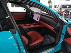2024 Xiaomi SU7 RWD Long Range Smart Driving, синий — фото 25