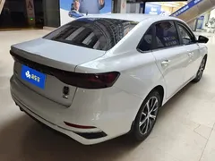 2022 Geely Emgrand 4th Gen 1.5L CVT Premium, белый — фото 3
