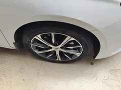 2022 Geely Emgrand 4th Gen 1.5L CVT Premium, белый — фото 6