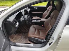 2021 Volvo S60 T4 Luxury, белый — фото 11