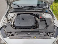 2021 Volvo S60 T4 Luxury, белый — фото 16
