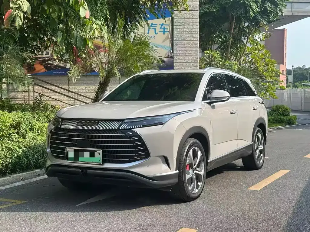 2023 BYD Frigate 07 DM-p PHEV 175KM 4WD Flagship