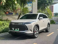 2023 BYD Frigate 07 DM-p PHEV 175KM 4WD Flagship — фото 1