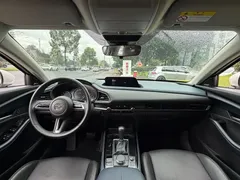 2022 Mazda CX-30 2.0L AT, белый — фото 13
