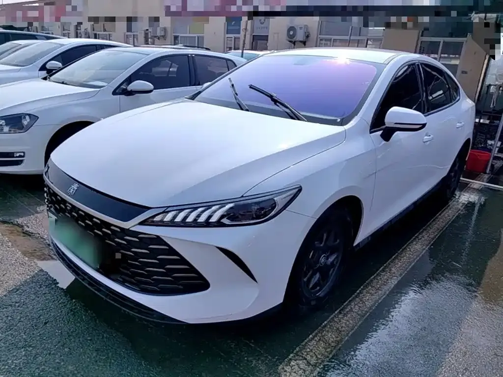 2025 BYD Qin PLUS DM-i PHEV Smart Driving 55km Leading