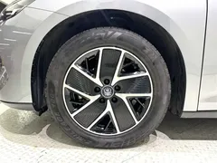 2024 BYD Qin L PHEV 120km Leading — фото 9