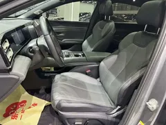 2024 BYD Qin L PHEV 120km Leading — фото 19