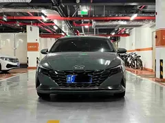 2021 Hyundai Elantra 1.5L CVT LUX Premium — фото 2