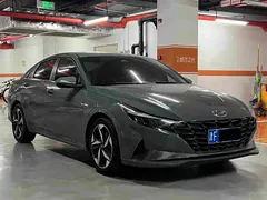2021 Hyundai Elantra 1.5L CVT LUX Premium — фото 3