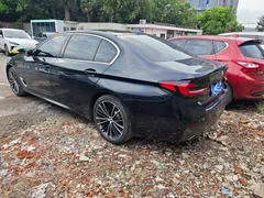 2023 BMW 5 Series 530Li Leading Luxury Package, чёрный — фото 4