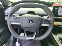 2022 Changan UNI-V 1.5T Premium — фото 11