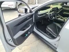 2022 Changan UNI-V 1.5T Premium — фото 16