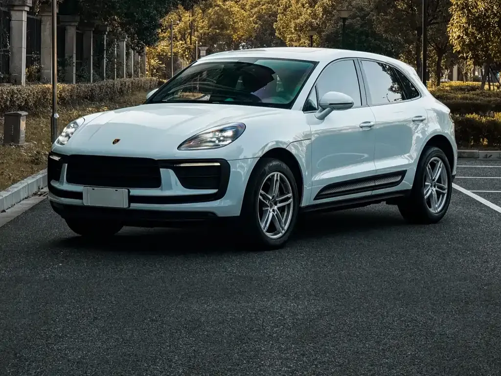 2023 Porsche Macan 2.0T