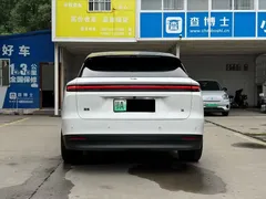 2025 Li Auto i6 4WD Standard, белый — фото 8