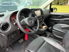 2021 Mercedes-Benz Vito 2.0T Elite 7-seat, чёрный — фото 7