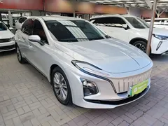 2024 Hongqi E-QM5 EV 610km Plus — фото 4