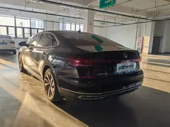 2022 Volkswagen Passat 330TSI Luxury, чёрный — фото 4