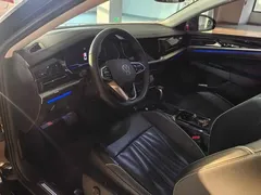 2022 Volkswagen Passat 330TSI Luxury, чёрный — фото 7