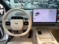 2025 Li Auto i6 4WD Standard, белый — фото 12