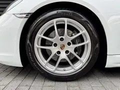 2022 Porsche 718 Cayman 2.0T, белый — фото 11
