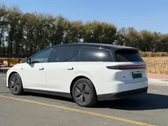 2025 Li Auto i8 Standard, белый — фото 3