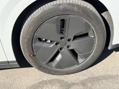 2025 Li Auto i8 Standard, белый — фото 9